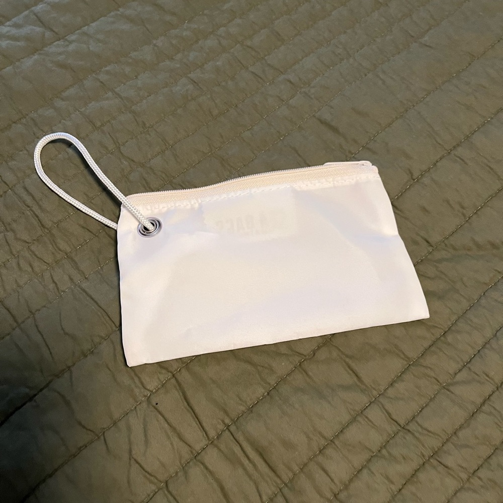 Elegant White Pouch with Dragonfly Design - Picture 2 of 3